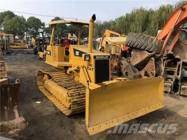 CAT D3C Telaketjupuskutraktorit
