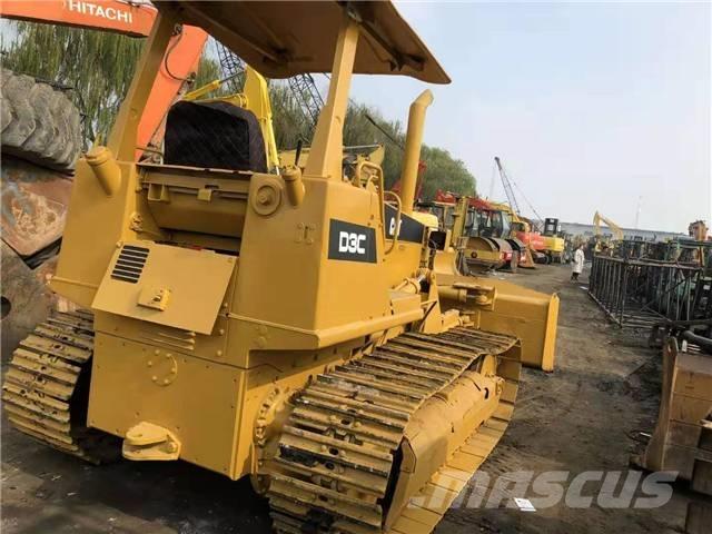 CAT D3C Telaketjupuskutraktorit
