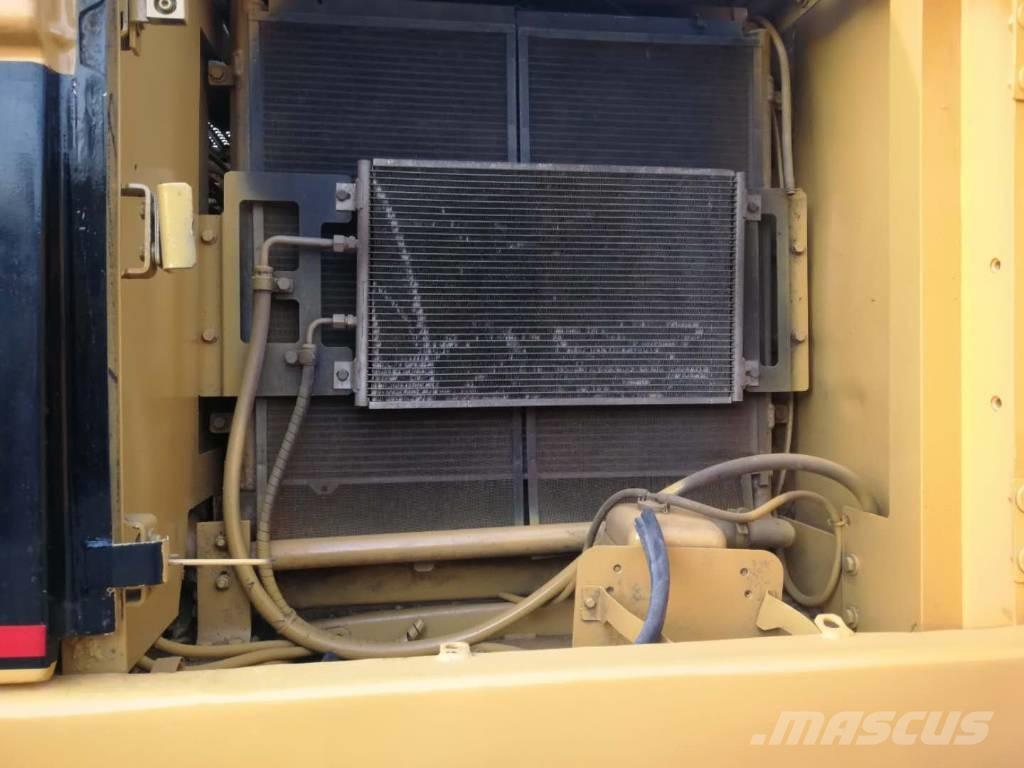 CAT 320C Telakaivukoneet