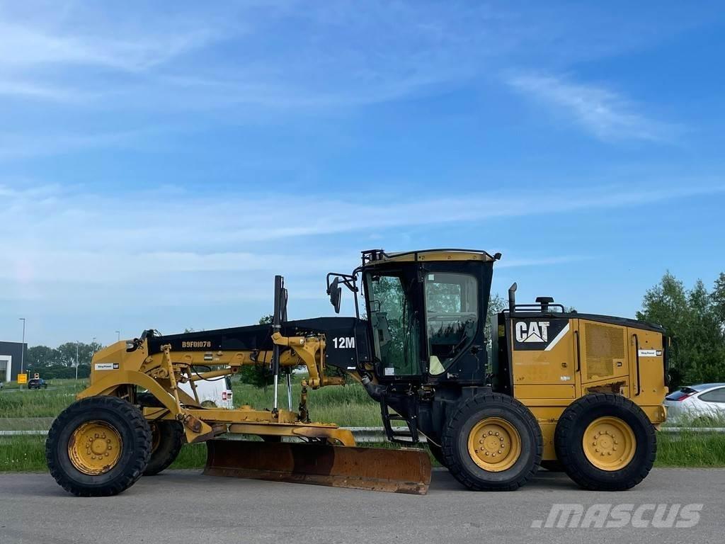 CAT 12M Tiehöylät