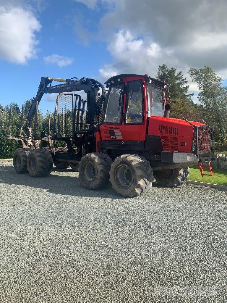 Komatsu 835 Kuormatraktorit
