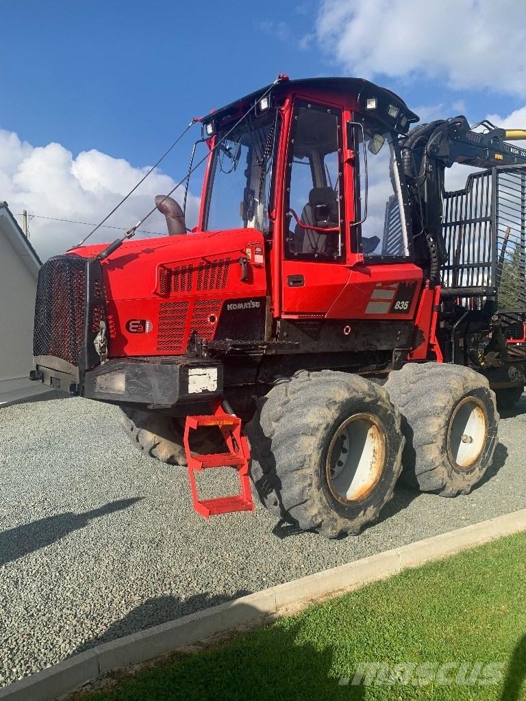 Komatsu 835 Kuormatraktorit