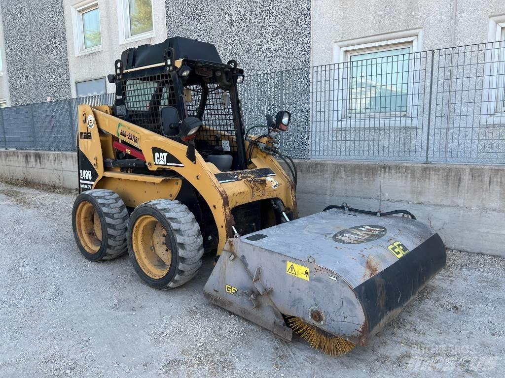 CAT 248 B HF-XPS Liukuohjatut kuormaajat