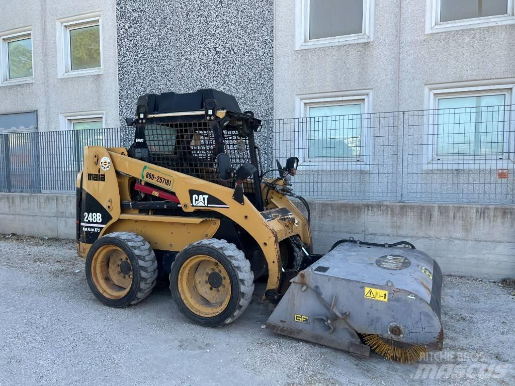 CAT 248 B HF-XPS Liukuohjatut kuormaajat