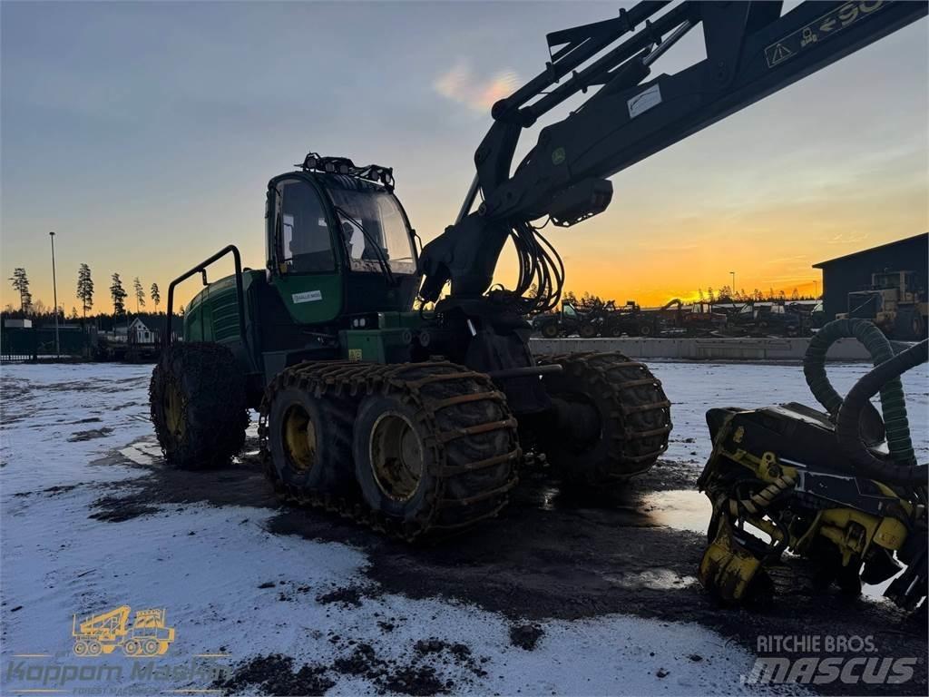 John Deere 1270E Harvesterit