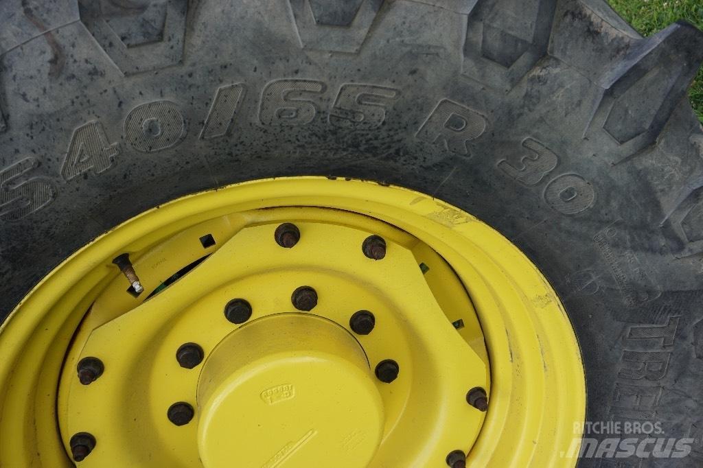 John Deere 7800 Traktorit