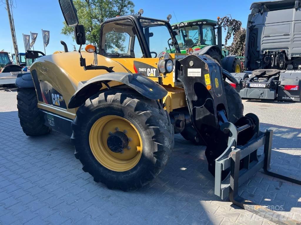 CAT TH 407 C Kurottajat