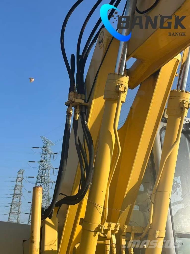  KOMΛ1'SU PW128us Pyöräkaivukoneet