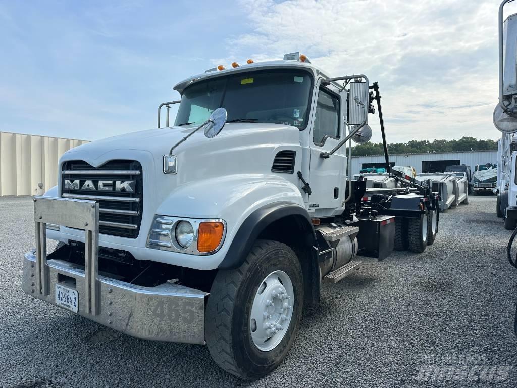 Mack CV 713 Vaihtolava-autot