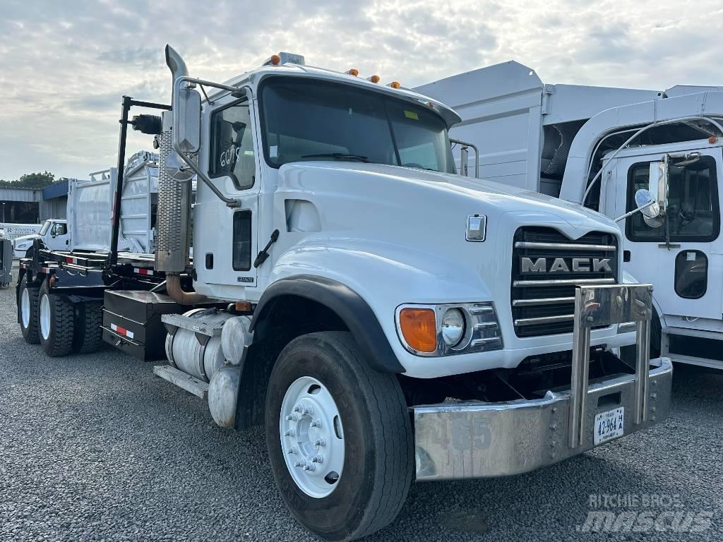 Mack CV 713 Vaihtolava-autot
