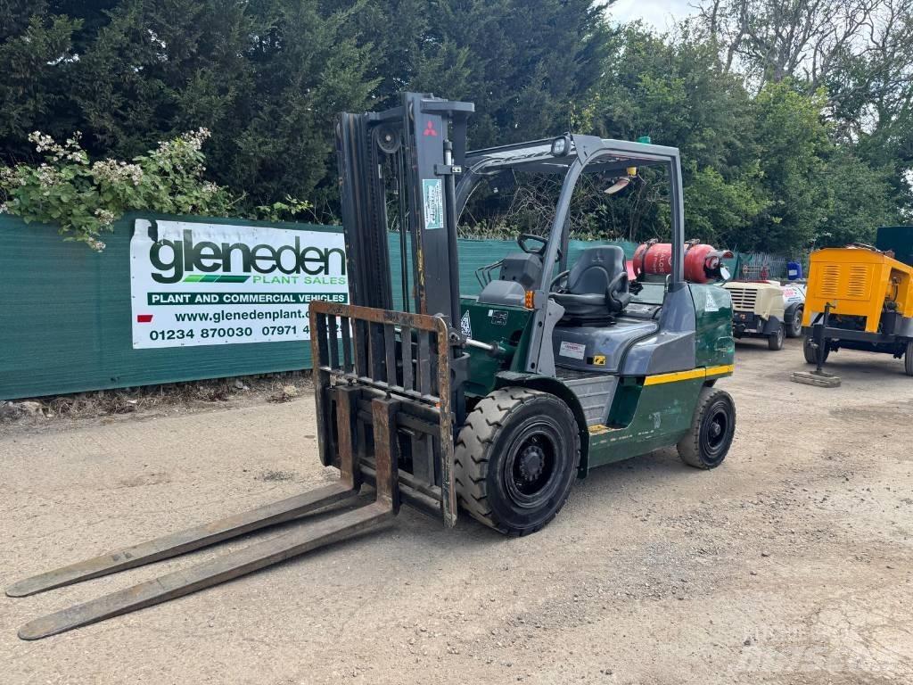 Mitsubishi FG 45 NT Nestekaasutrukit
