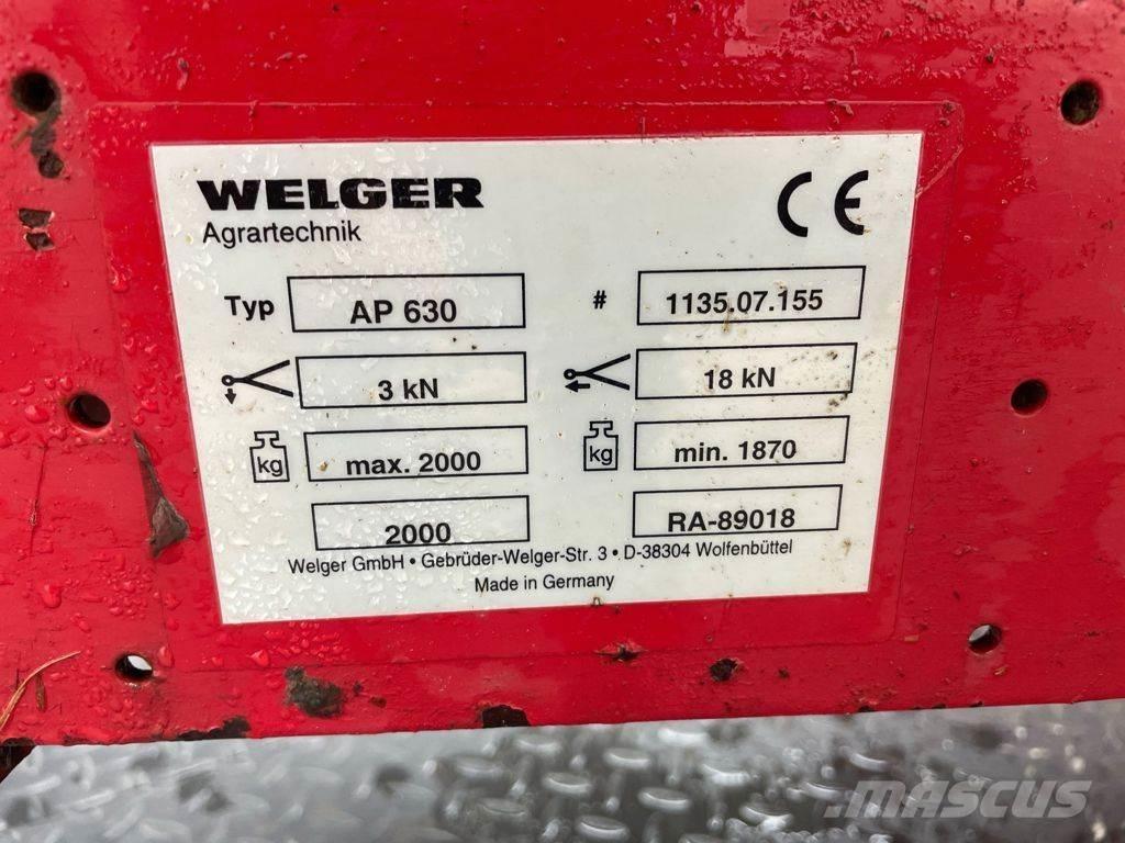 Welger AP 630 Kanttipaalaimet