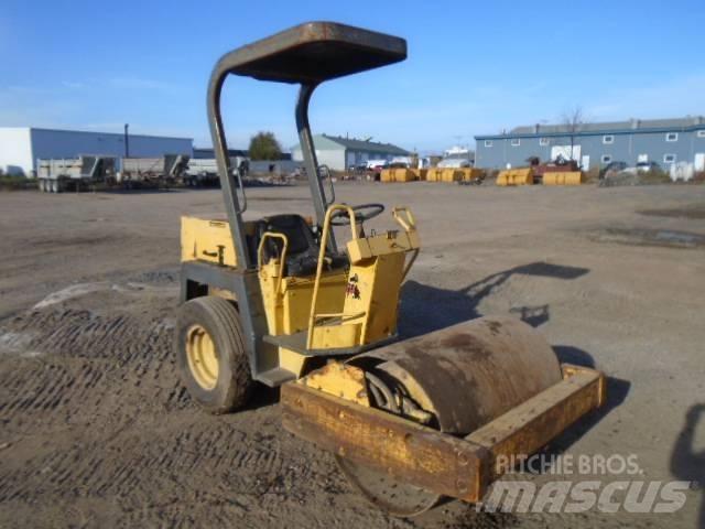 Bomag BW 124 D Yksivalssijyrät
