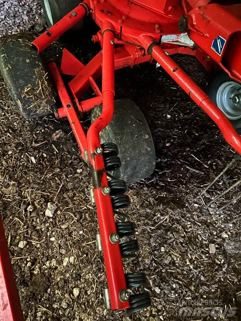 Kuhn GA 6632 Karhottimet