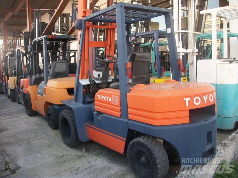 Toyota 5 FD 30 Dieseltrukit