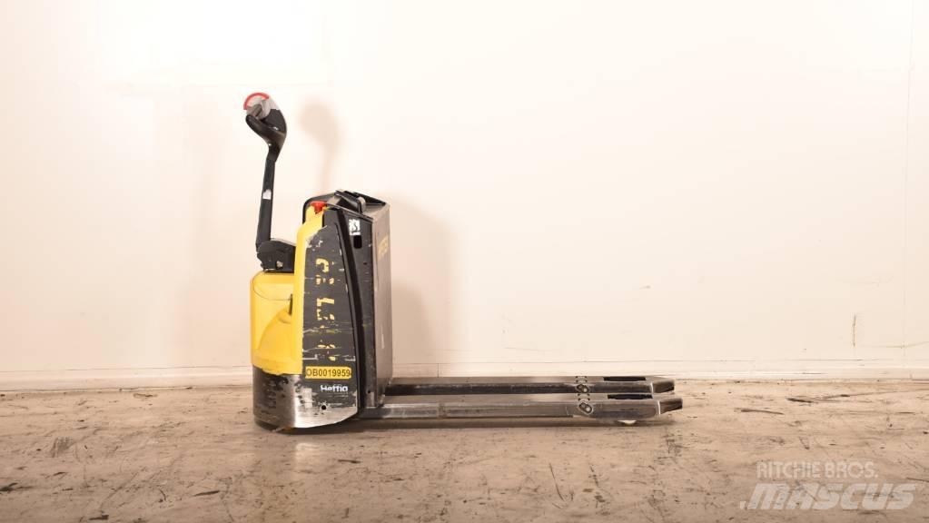 Hyster P 1.6 Lavansiirtotrukit