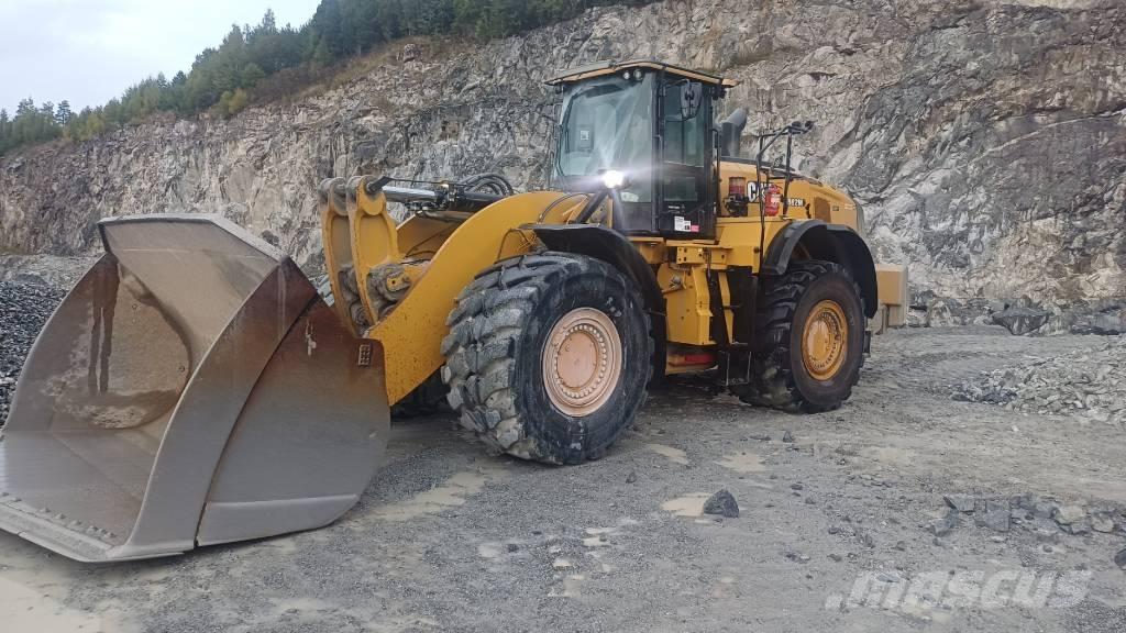 CAT 982 M Pyöräkuormaajat