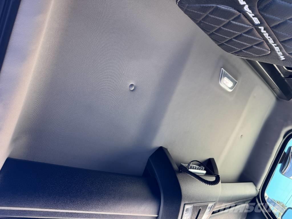 Western Star 49 X Sora- ja kippiautot