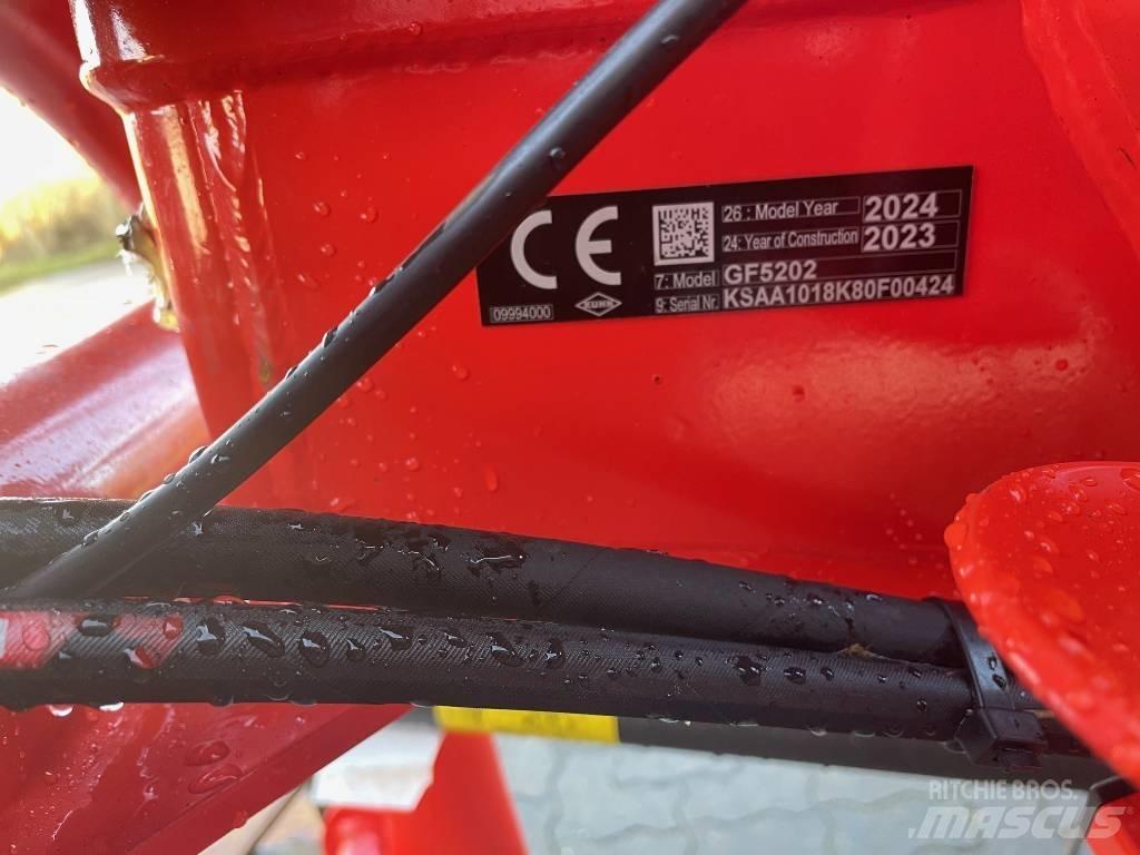 Kuhn GF5202 Pöyhimet ja haravat