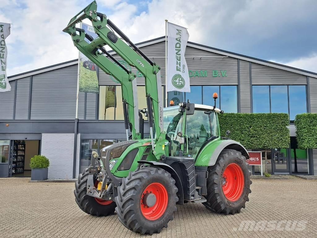 Fendt 714 Vario SCR Traktorit