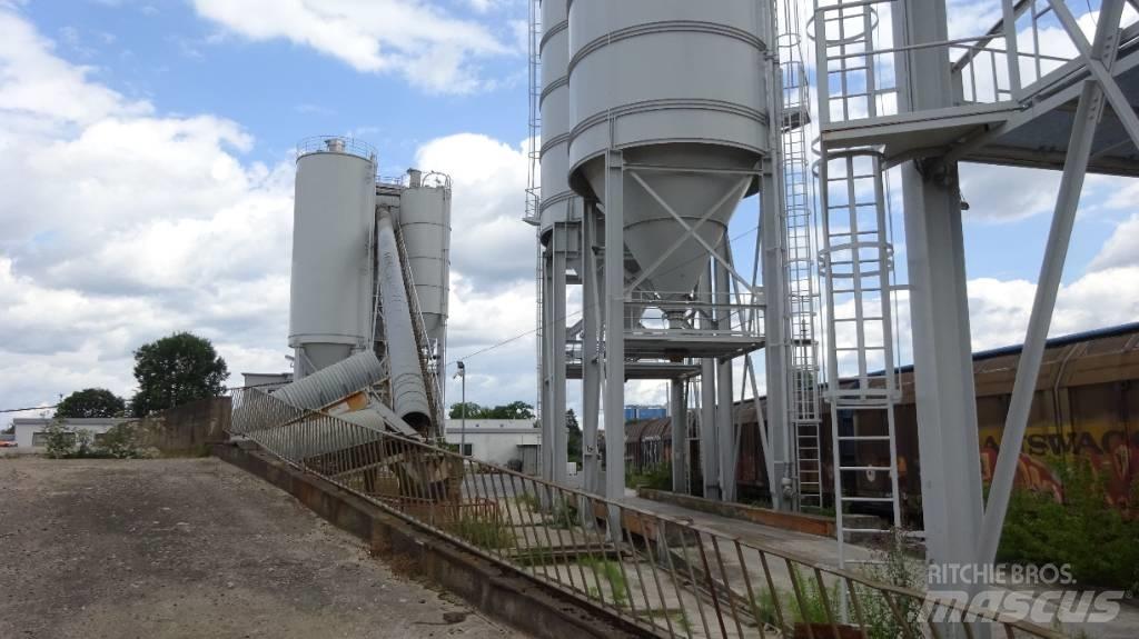  TSR Silos mit Waage Vaakasillat