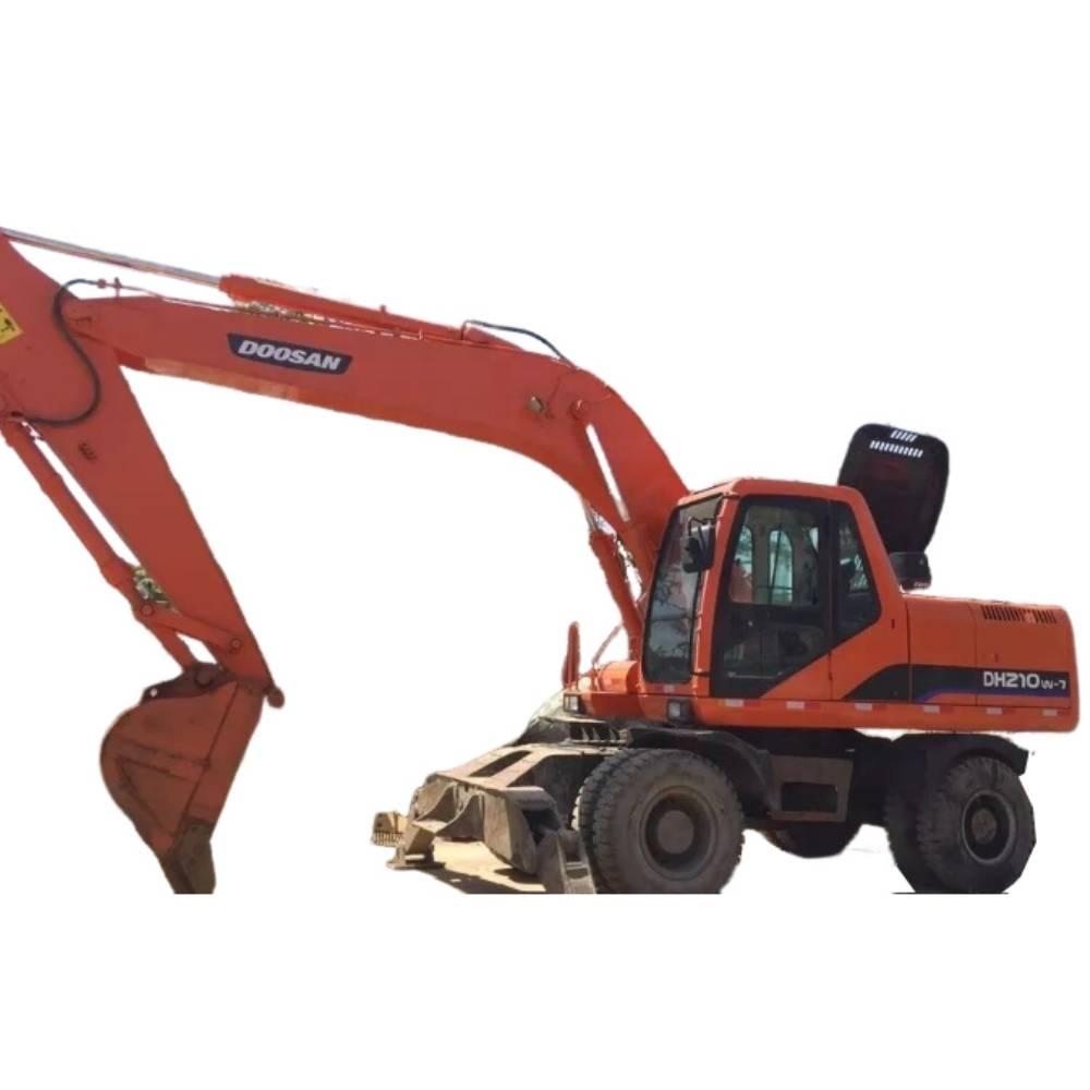 Doosan DH210W Pyöräkaivukoneet