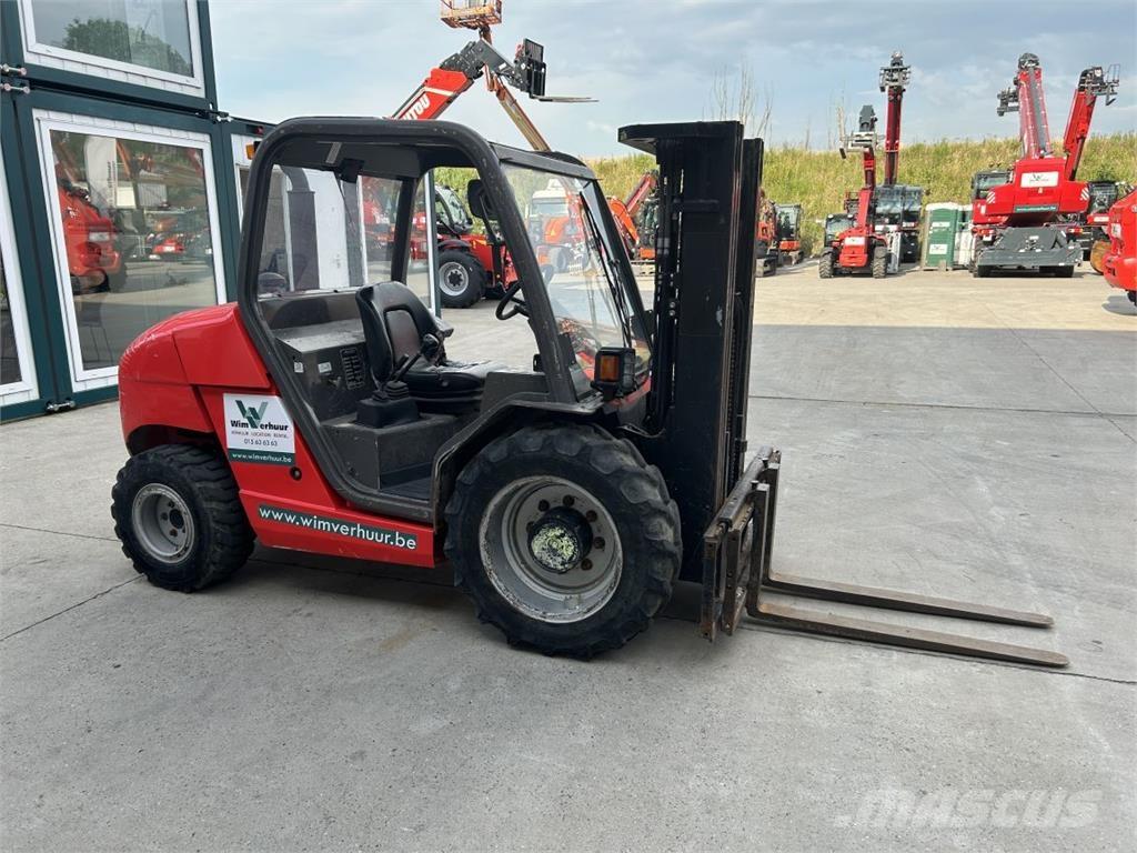 Manitou MH25-4 Maastotrukit