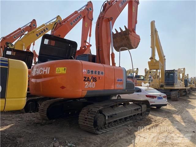 Hitachi ZX240 Telakaivukoneet