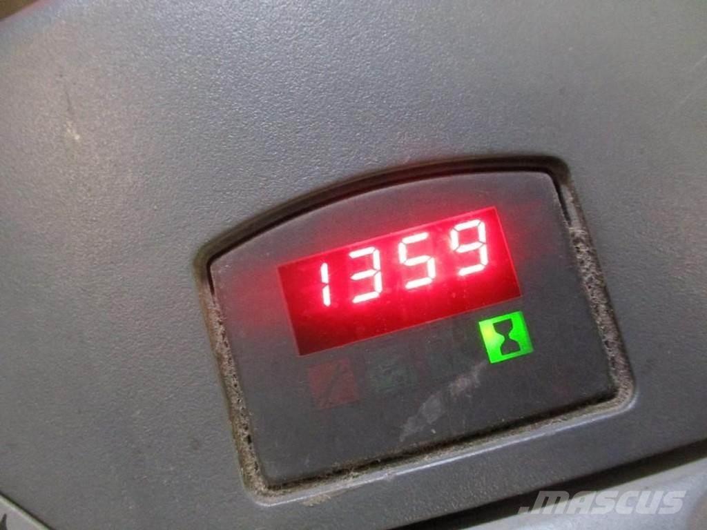 BT LWE 180 Lavansiirtotrukit