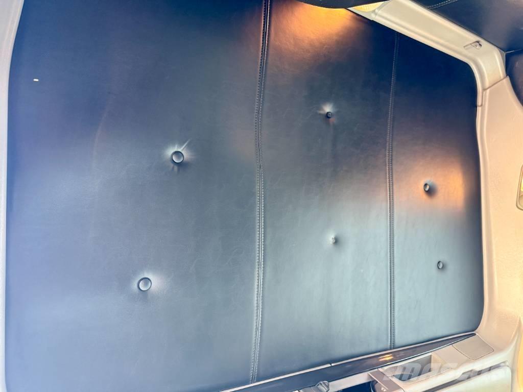 Kenworth T 800 Vetopöytäautot