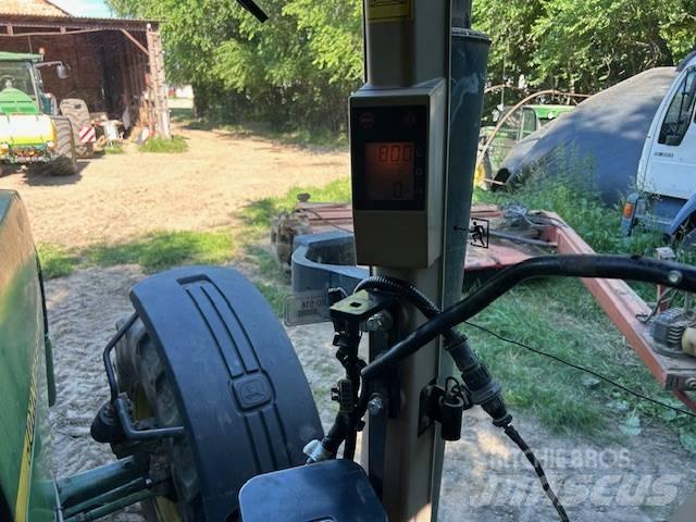 John Deere 8200 Traktorit
