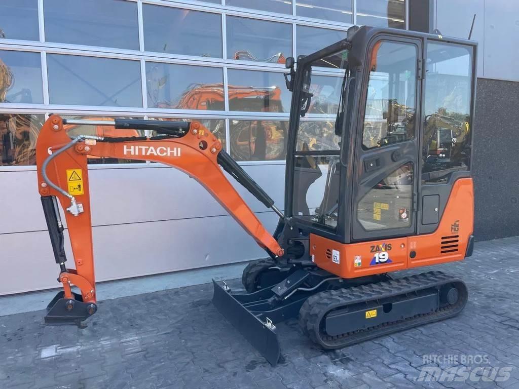 Hitachi ZX19-6 Minikaivukoneet < 7t