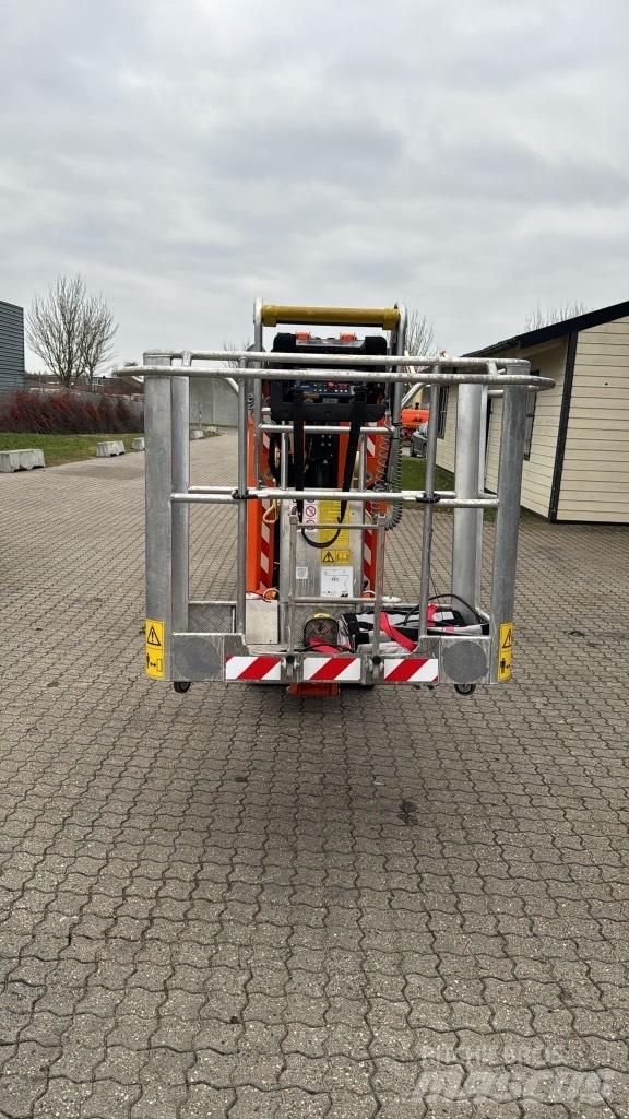 JLG X 20 J Plus Kuukulkijat