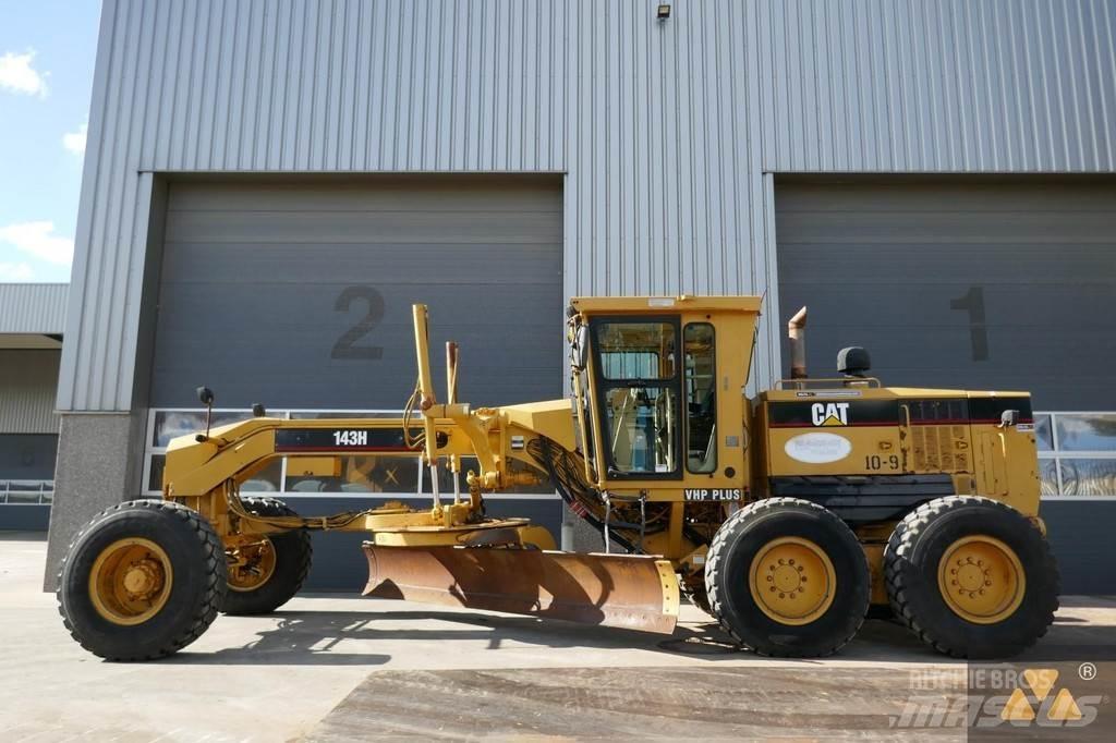 CAT 143H Tiehöylät