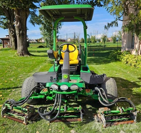 John Deere 7500 A Väyläleikkuri