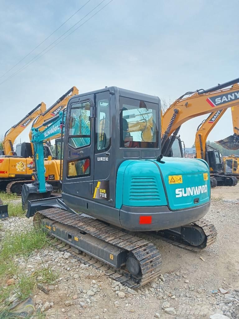 Sunward SWE70 Midikaivukoneet 7t - 12t