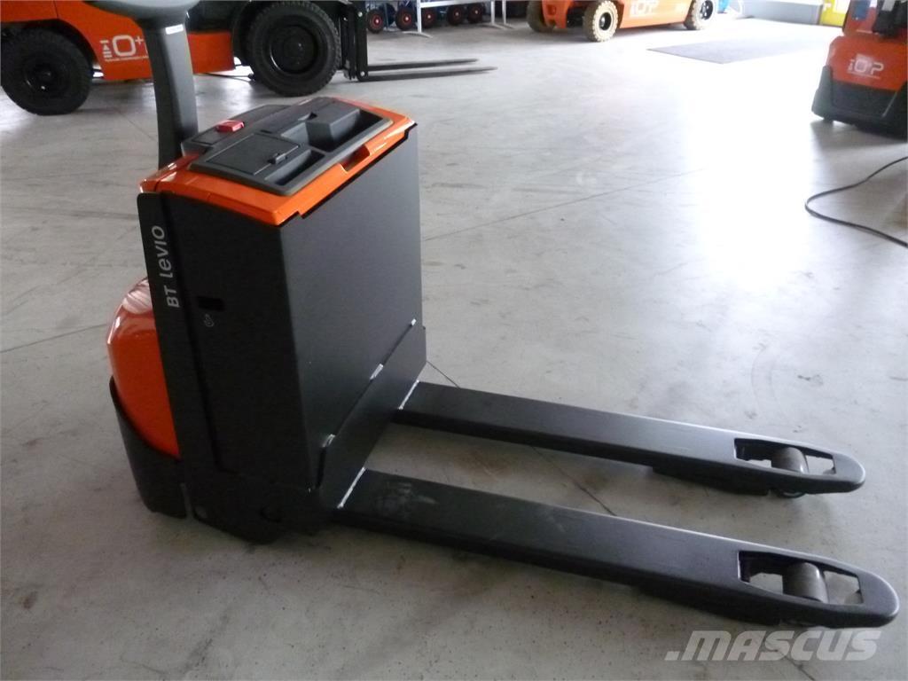 Toyota LWE 160 Käyden ajettavat pinoamistrukit