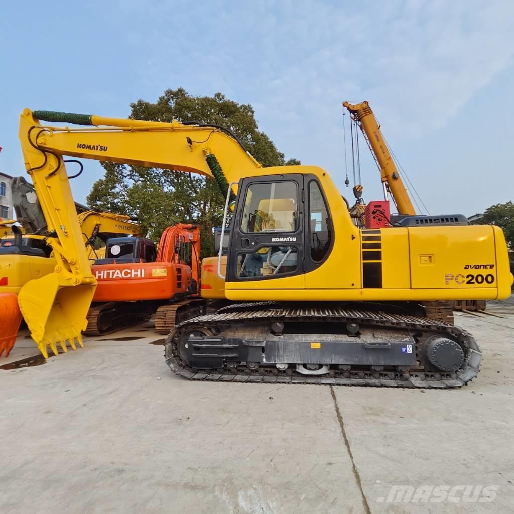 Komatsu PC 200-6 Midikaivukoneet 7t - 12t
