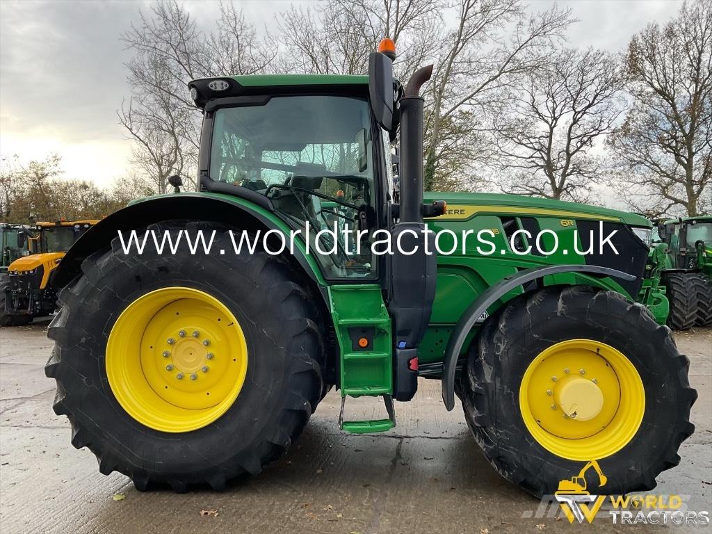 John Deere 6R 215 Traktorit