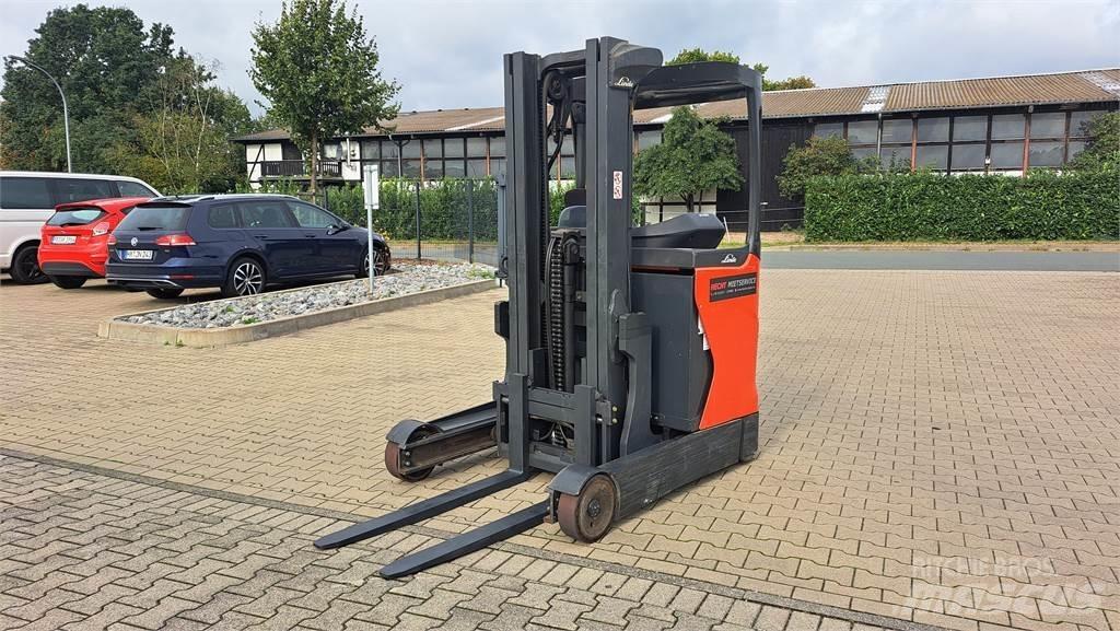 Linde R14B Työntömastotrukit