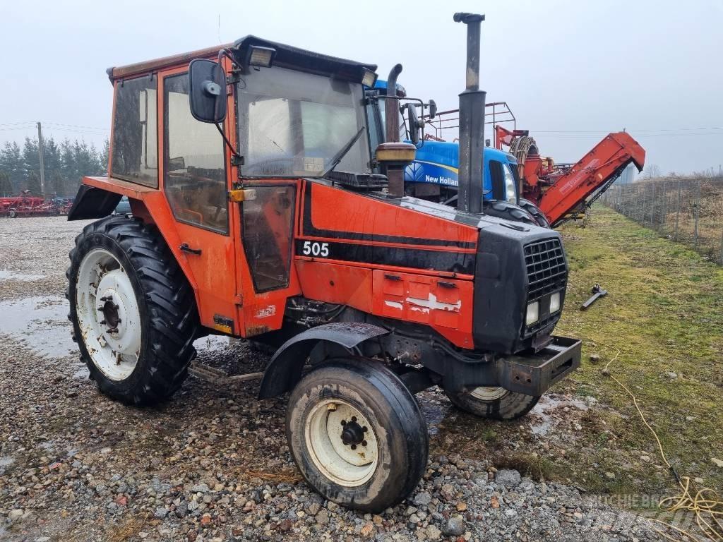 Valmet 505 Traktorit