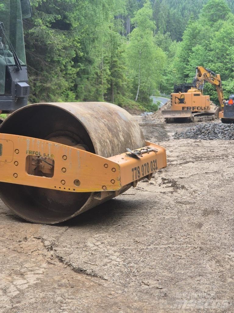 CAT CS 56 Yksivalssijyrät