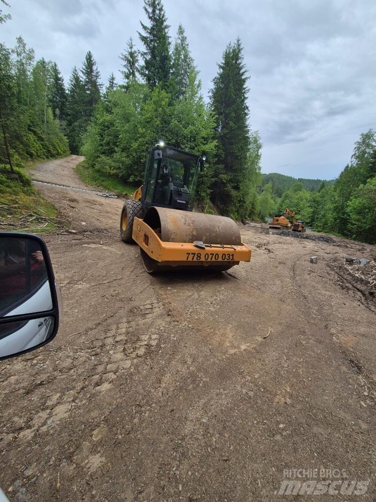 CAT CS 56 Yksivalssijyrät
