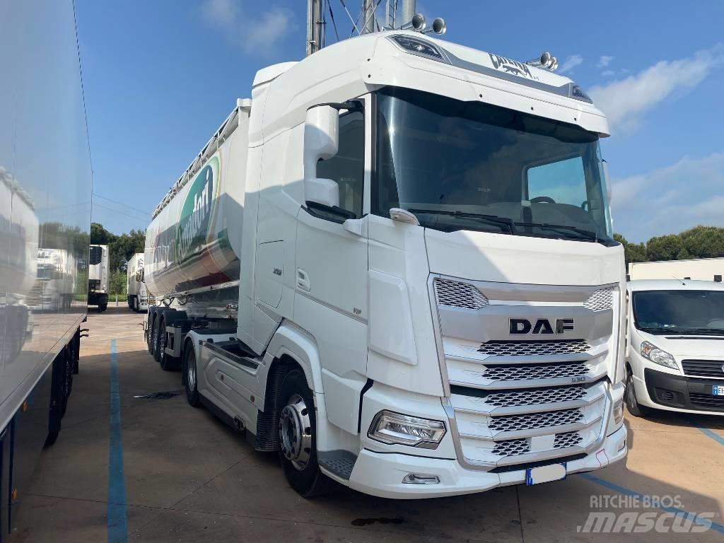 DAF XG 530 FTS Vetopöytäautot