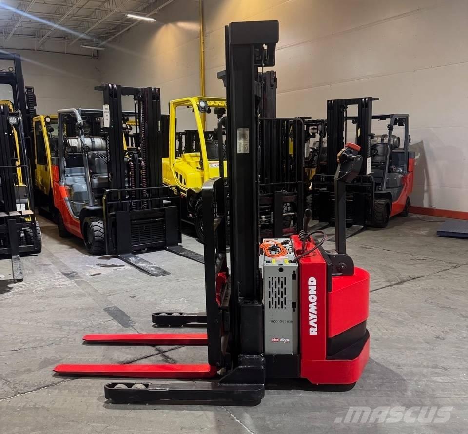 Raymond RSS40 Ajettavat pinoamisvaunut