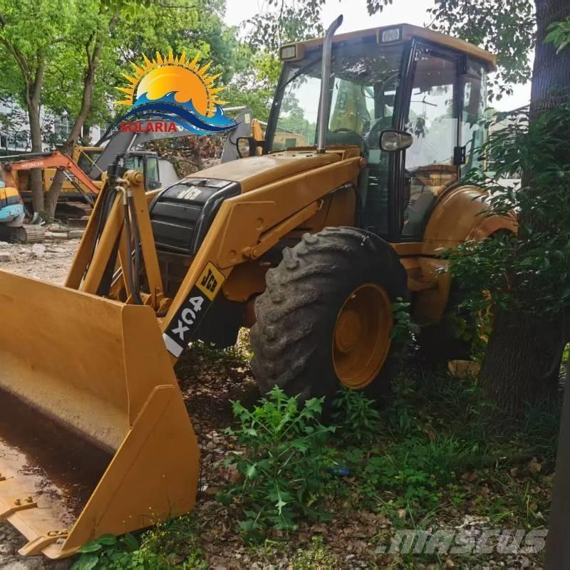 JCB 4 CX Kaivurikuormaajat