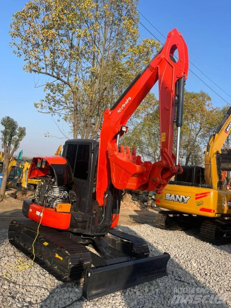 Kubota 165 Telakaivukoneet
