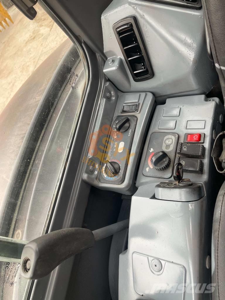 Kubota KX 163 Telakaivukoneet