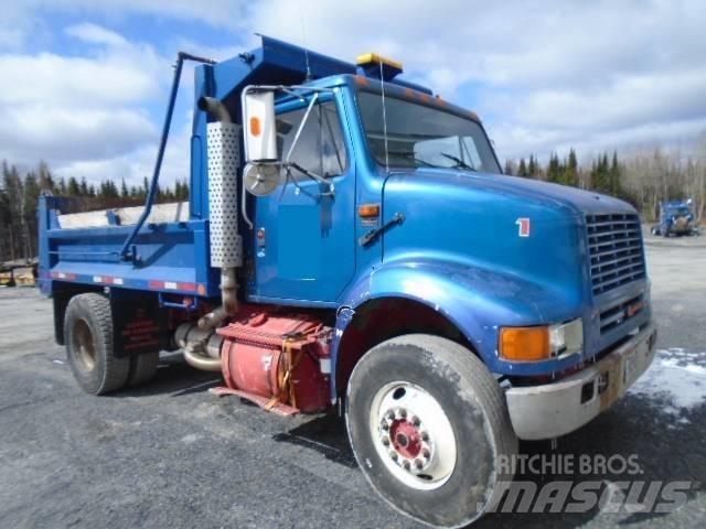 International 8100 Sora- ja kippiautot