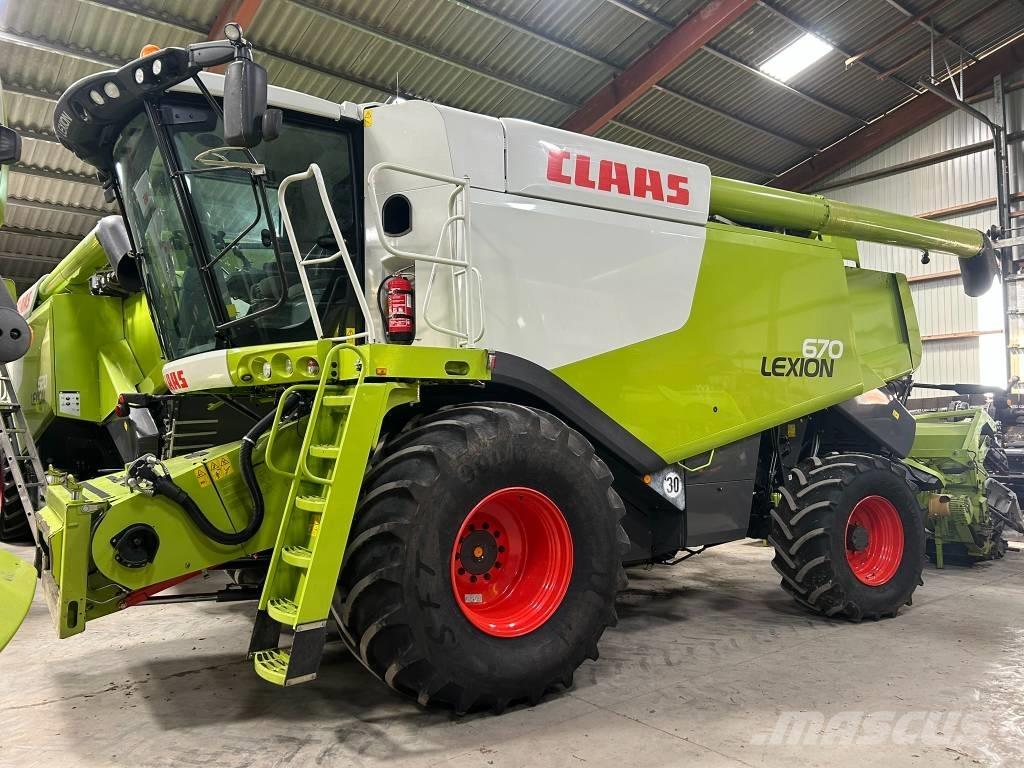 CLAAS Lexion 670 4x4 Leikkuupuimurit